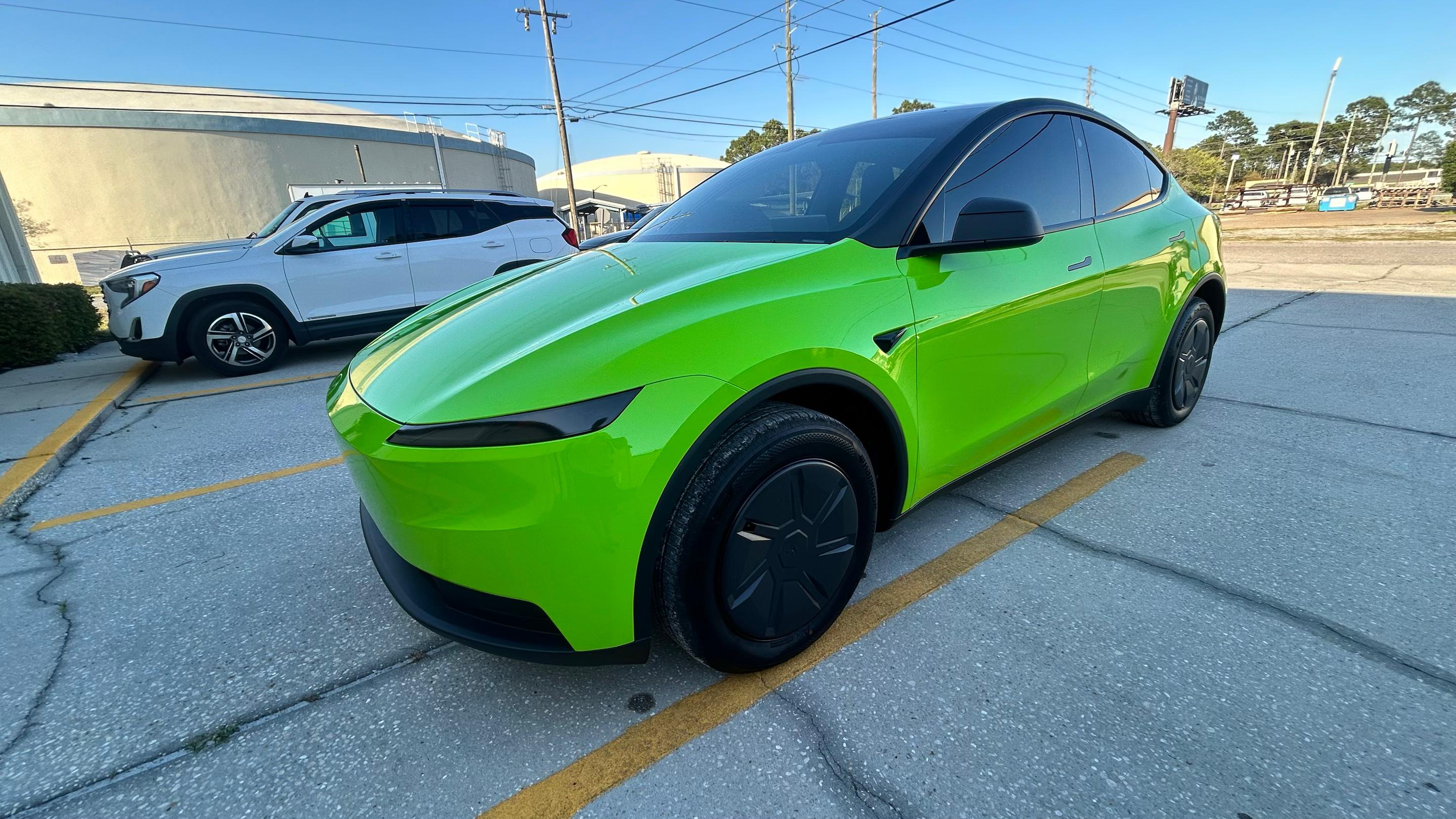 Tesla Model Y 2026 in Panama City Beach, FL