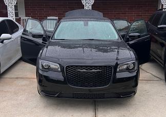 Chrysler 300 car