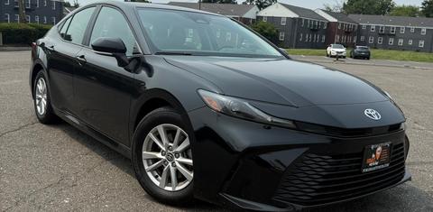 Toyota Camry Hybrid 2025