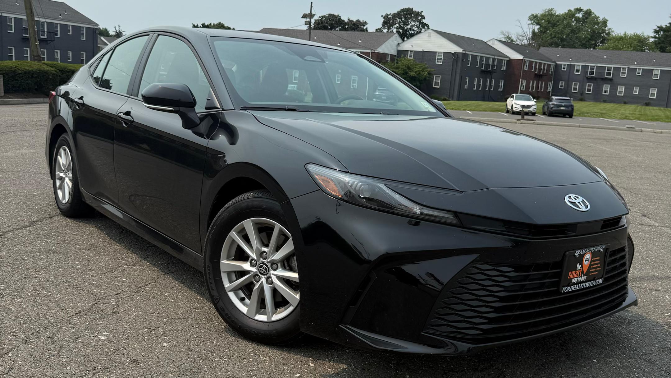 Toyota Camry Hybrid 2025 in Irvington, NJ