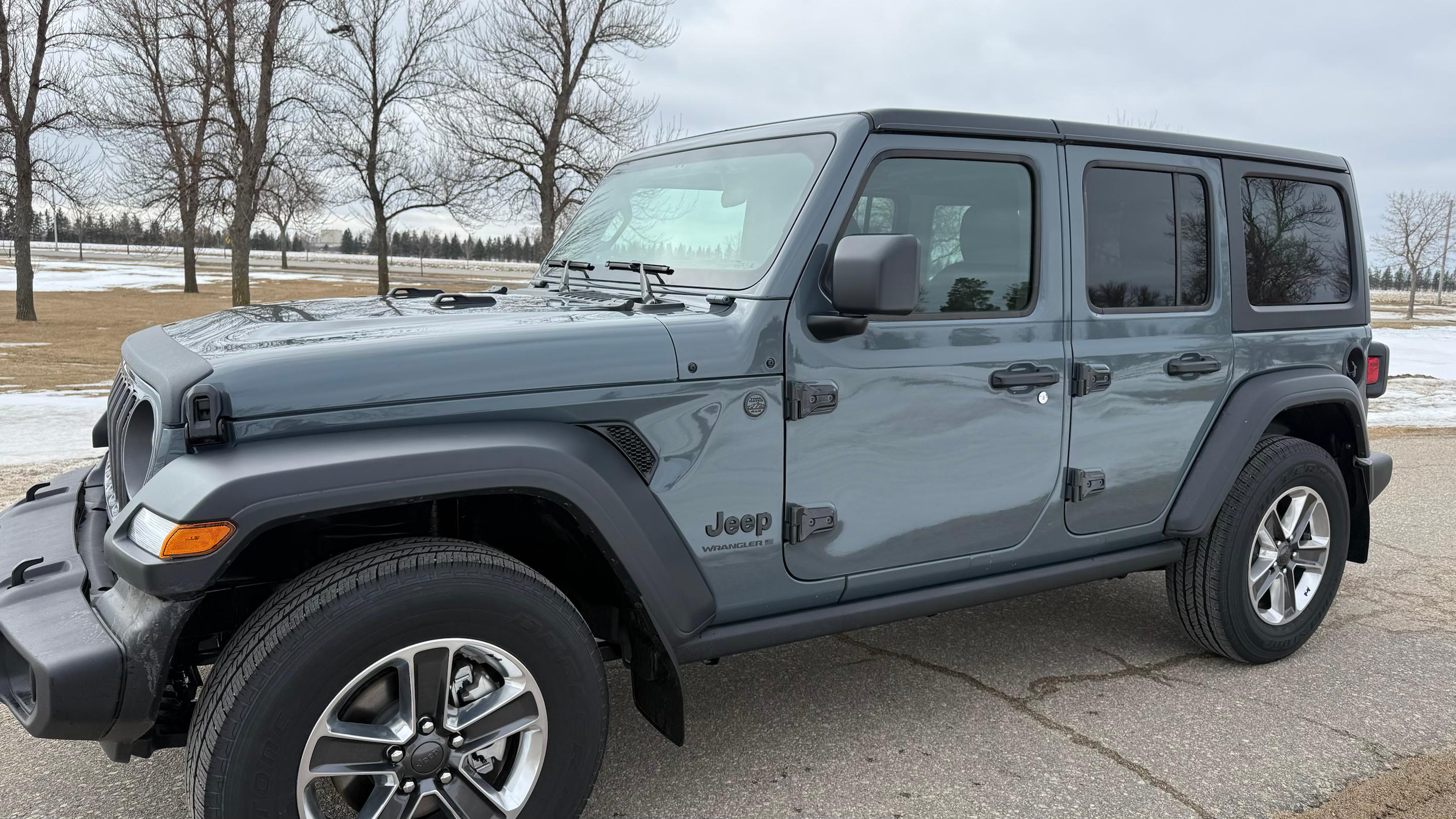 Jeep Wrangler 2025 in Fargo, ND