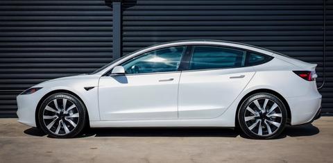 Tesla Model 3 2025
