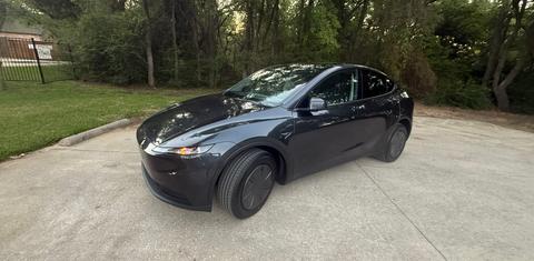 Tesla Model Y 2026