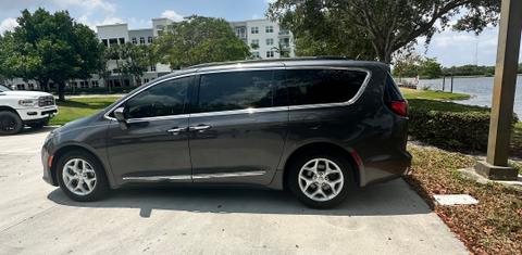 Chrysler Pacifica 2017