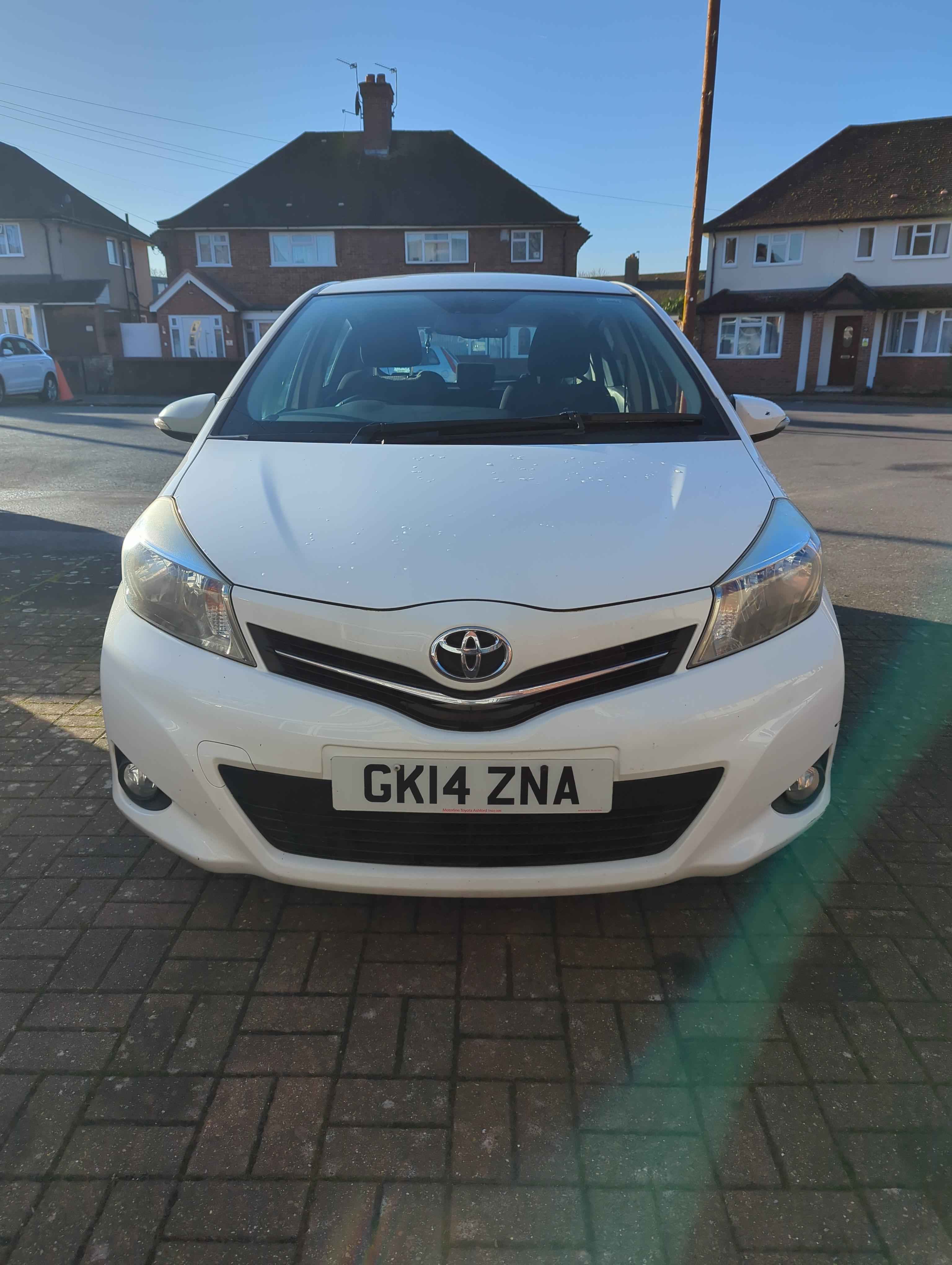 Toyota Yaris 2014 in Uxbridge
