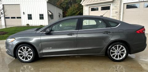 Ford Fusion Hybrid 2017