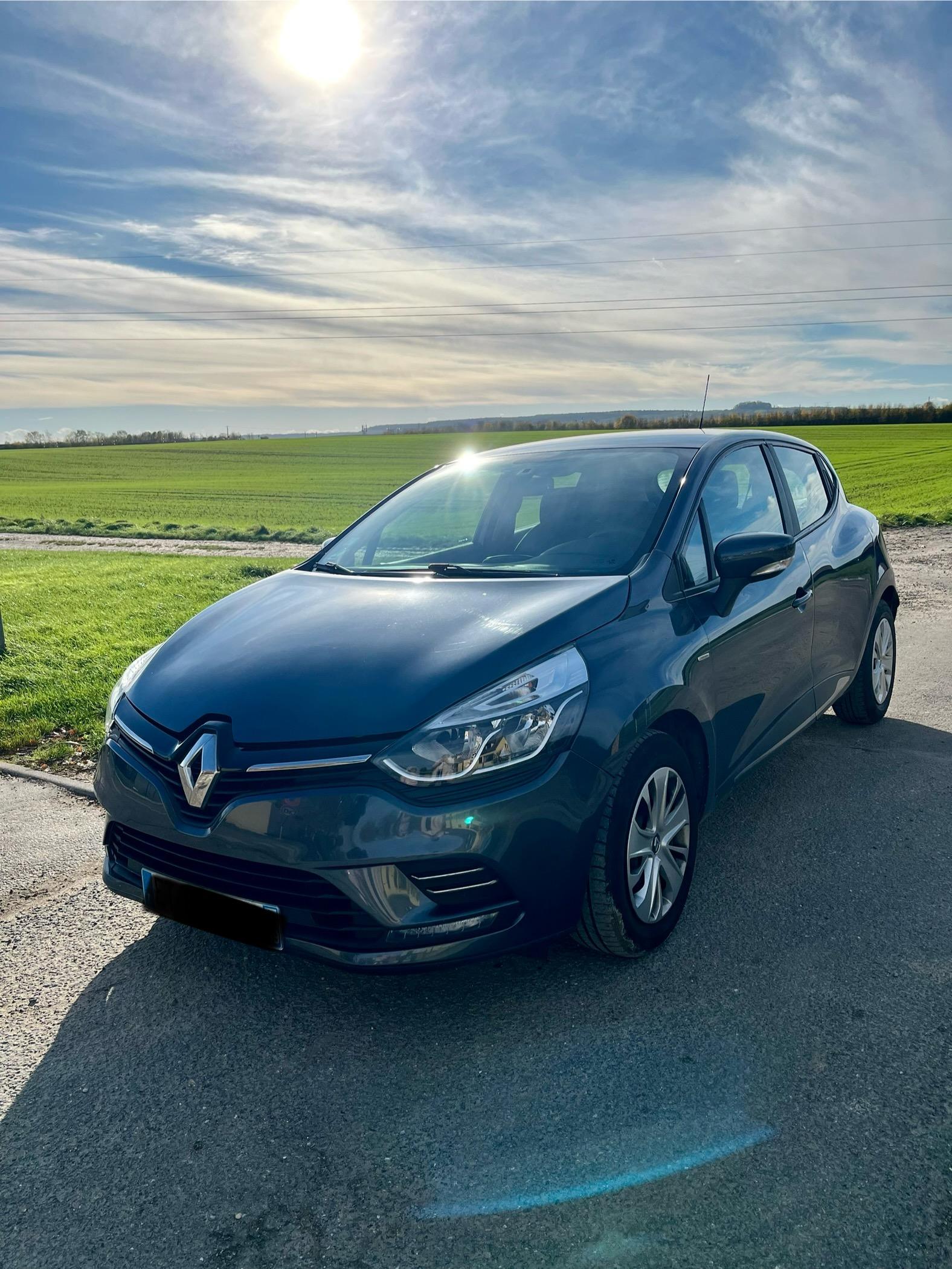 Renault CLIO IV 2018 à Bezannes