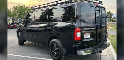 Nissan NV 2017