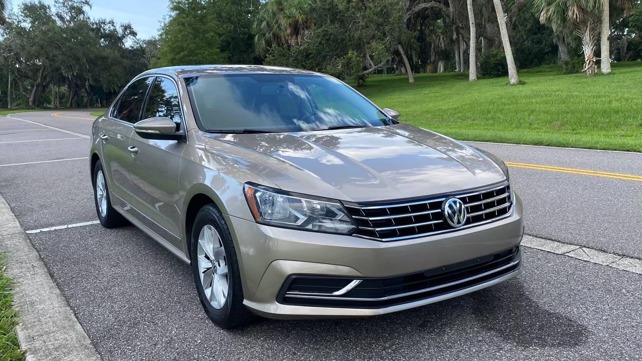 Volkswagen Passat 2016 in 