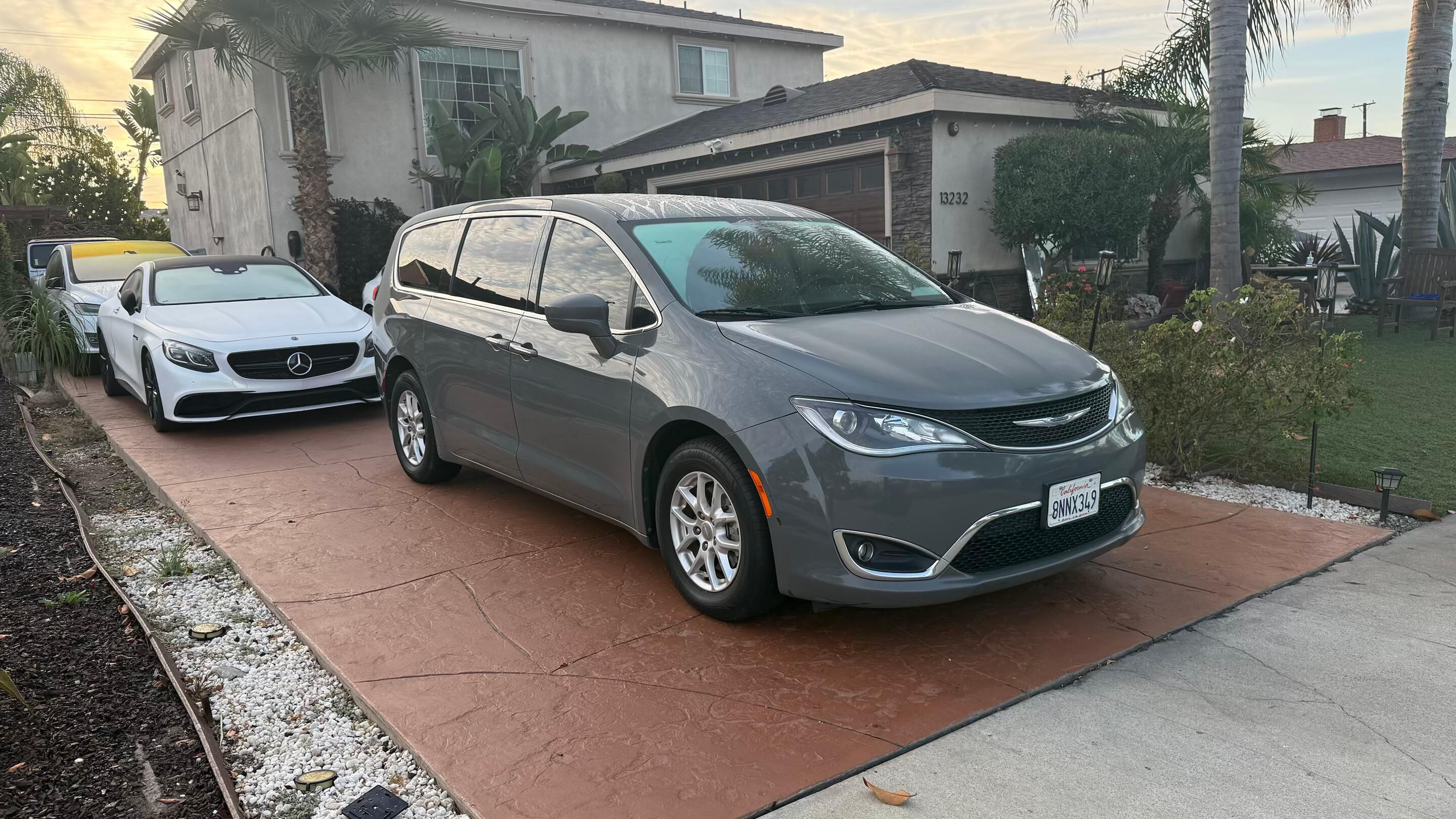 Chrysler Pacifica 2020 in Hawthorne, CA