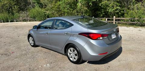 Hyundai Elantra 2016
