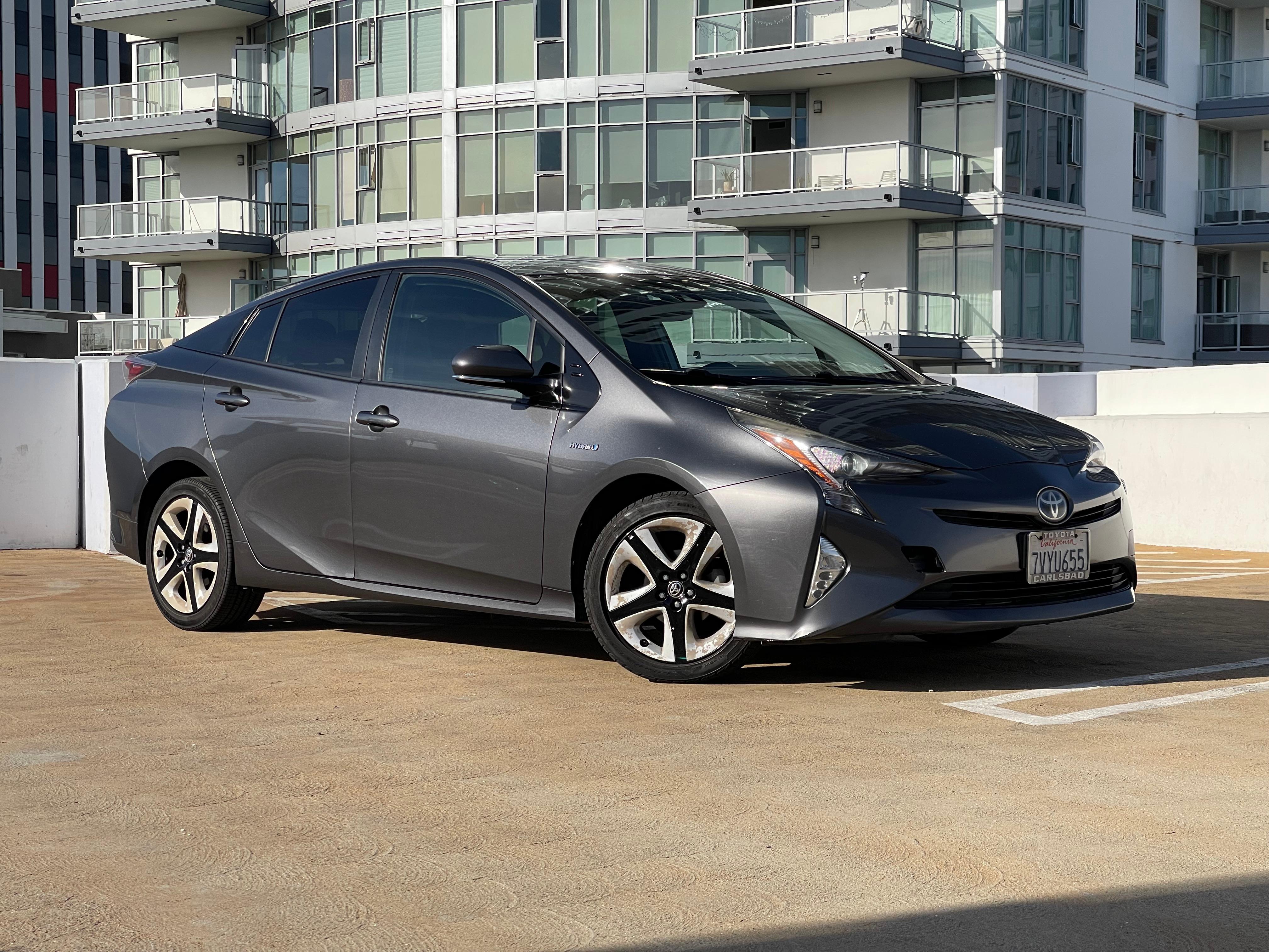 Toyota Prius 2016 in Long Beach, CA