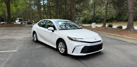 Toyota Camry Hybrid 2025