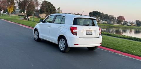 Scion xD 2012