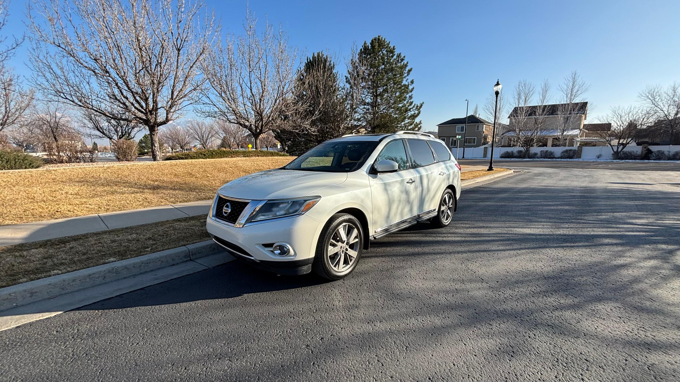 Nissan Pathfinder 2015 in 