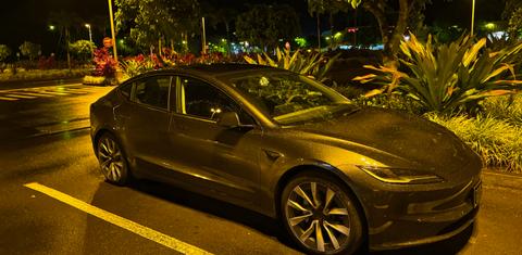 Tesla Model 3 2024