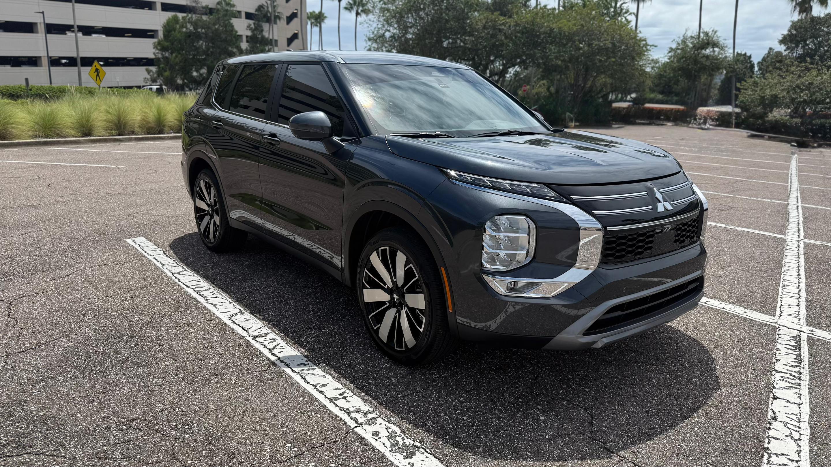 Mitsubishi Outlander 2025 in Apollo Beach, FL