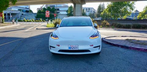 Tesla Model Y 2024