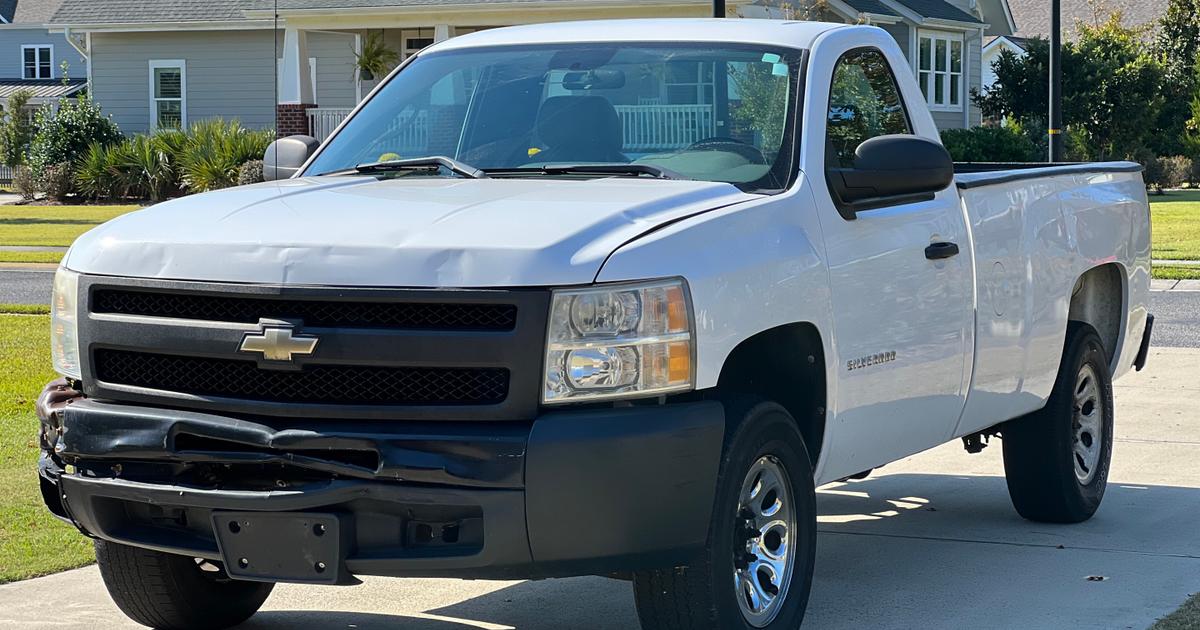 Chevrolet Silverado 1500 2011 rental in Hampstead, NC by Trent P. Turo