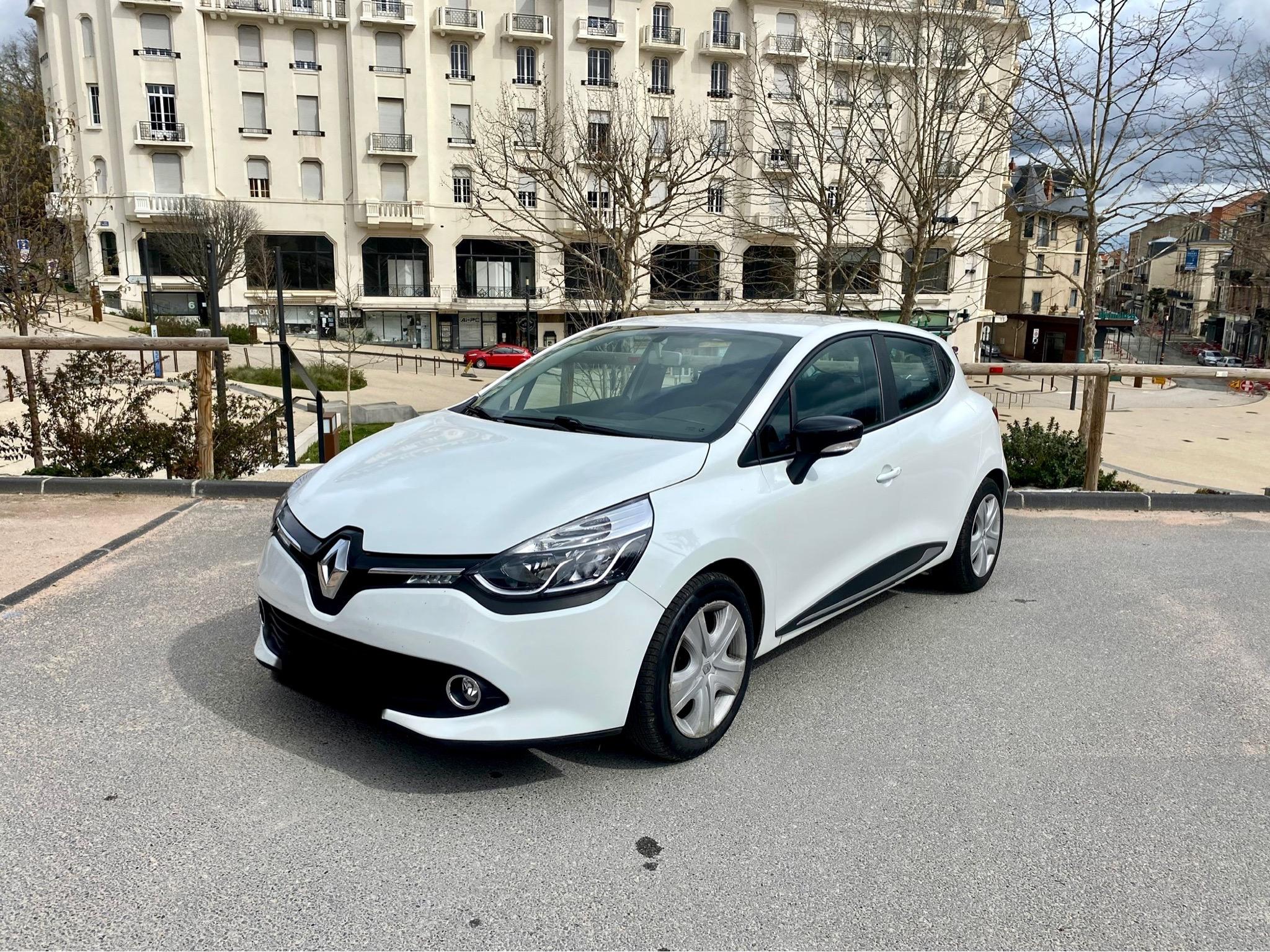 Renault CLIO IV 2014 à Clermont-Ferrand