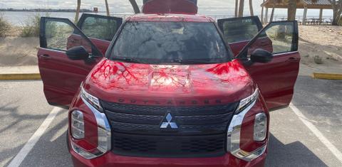 Mitsubishi Outlander 2023