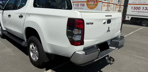 Mitsubishi TRITON 2023