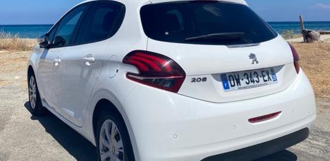 Peugeot 208 2015