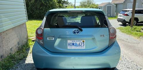 Toyota Prius c 2014