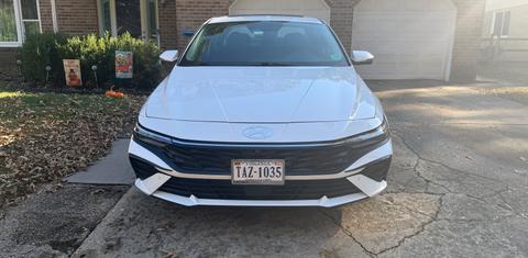 Hyundai Elantra 2024