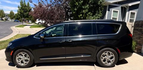 Chrysler Pacifica 2022