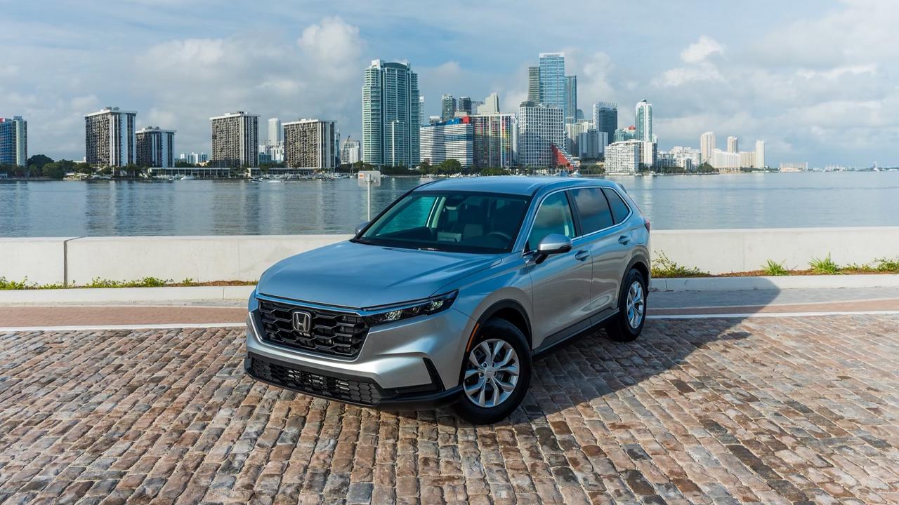 Honda CR-V 2025 in Miami, FL