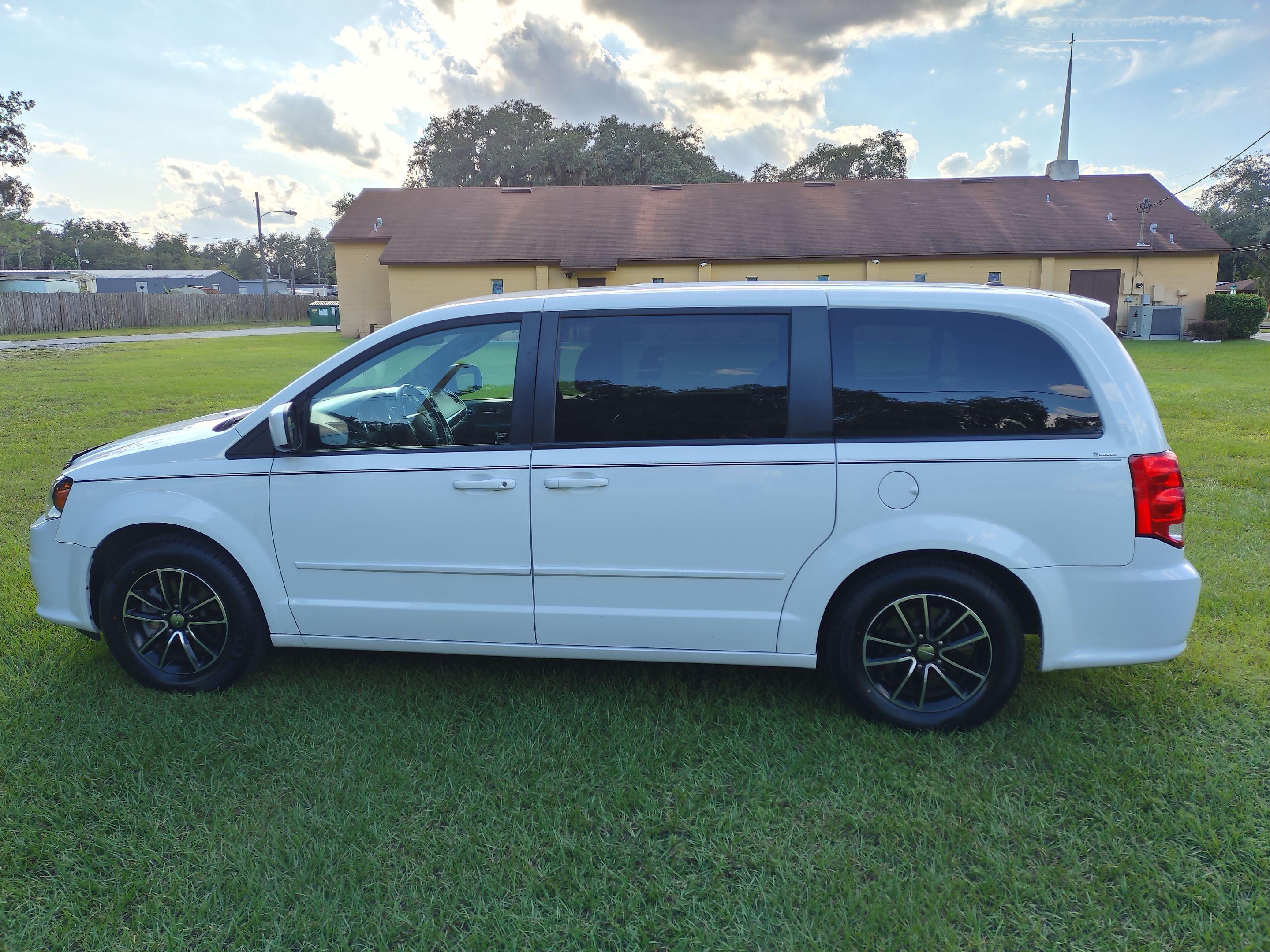 Dodge Grand Caravan 2016 in 