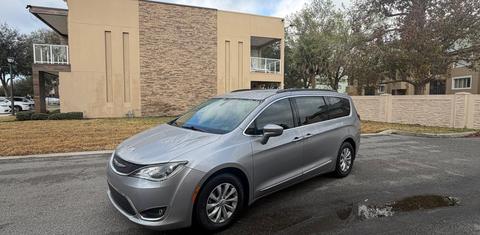 Chrysler Pacifica 2017