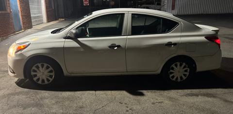 Nissan Versa 2015