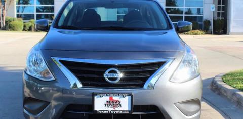 Nissan Versa 2019