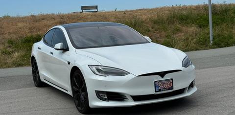 Tesla Model S 2018