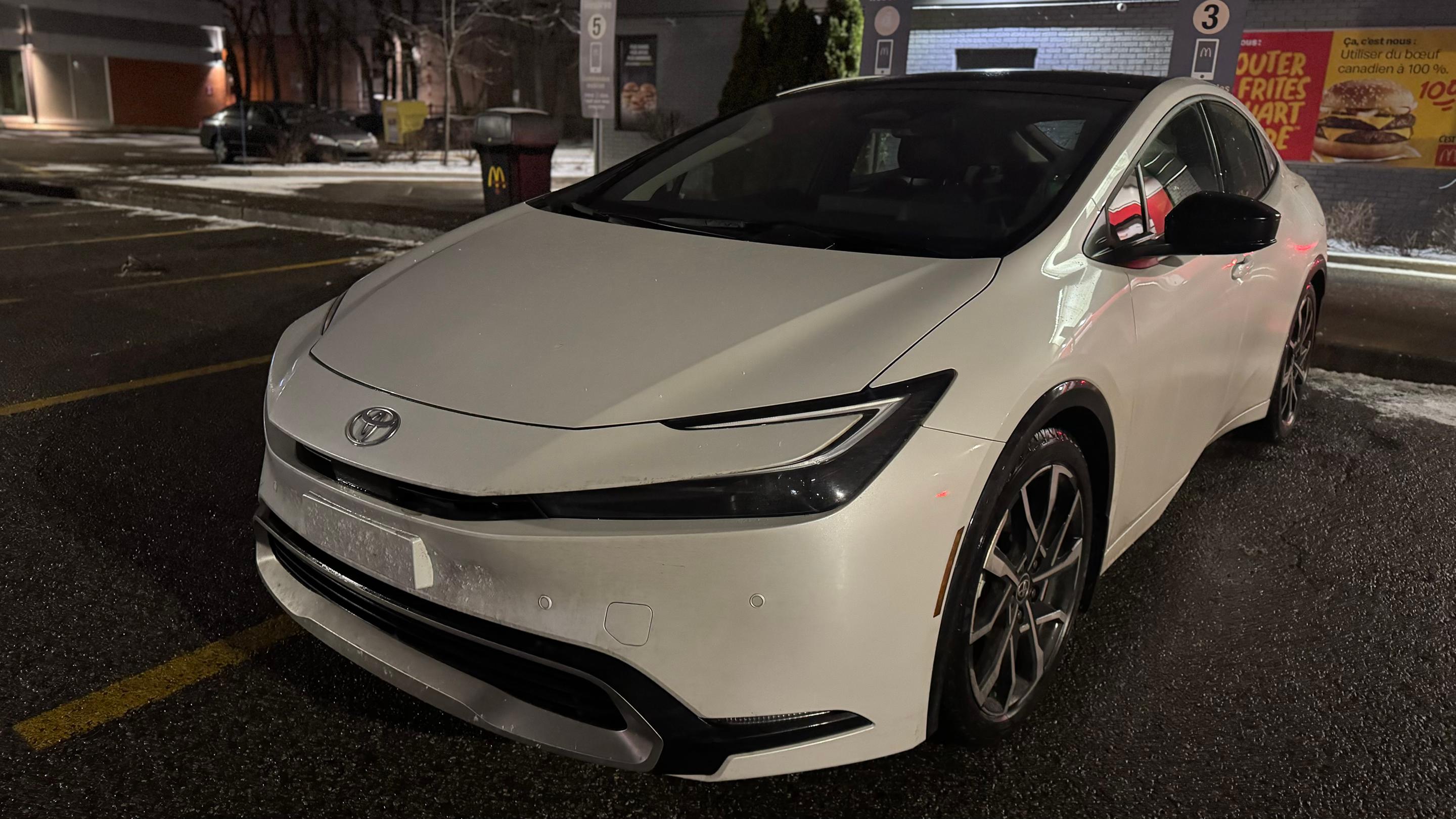 Toyota Prius Plug-In Hybrid 2026 à Beaconsfield, QC