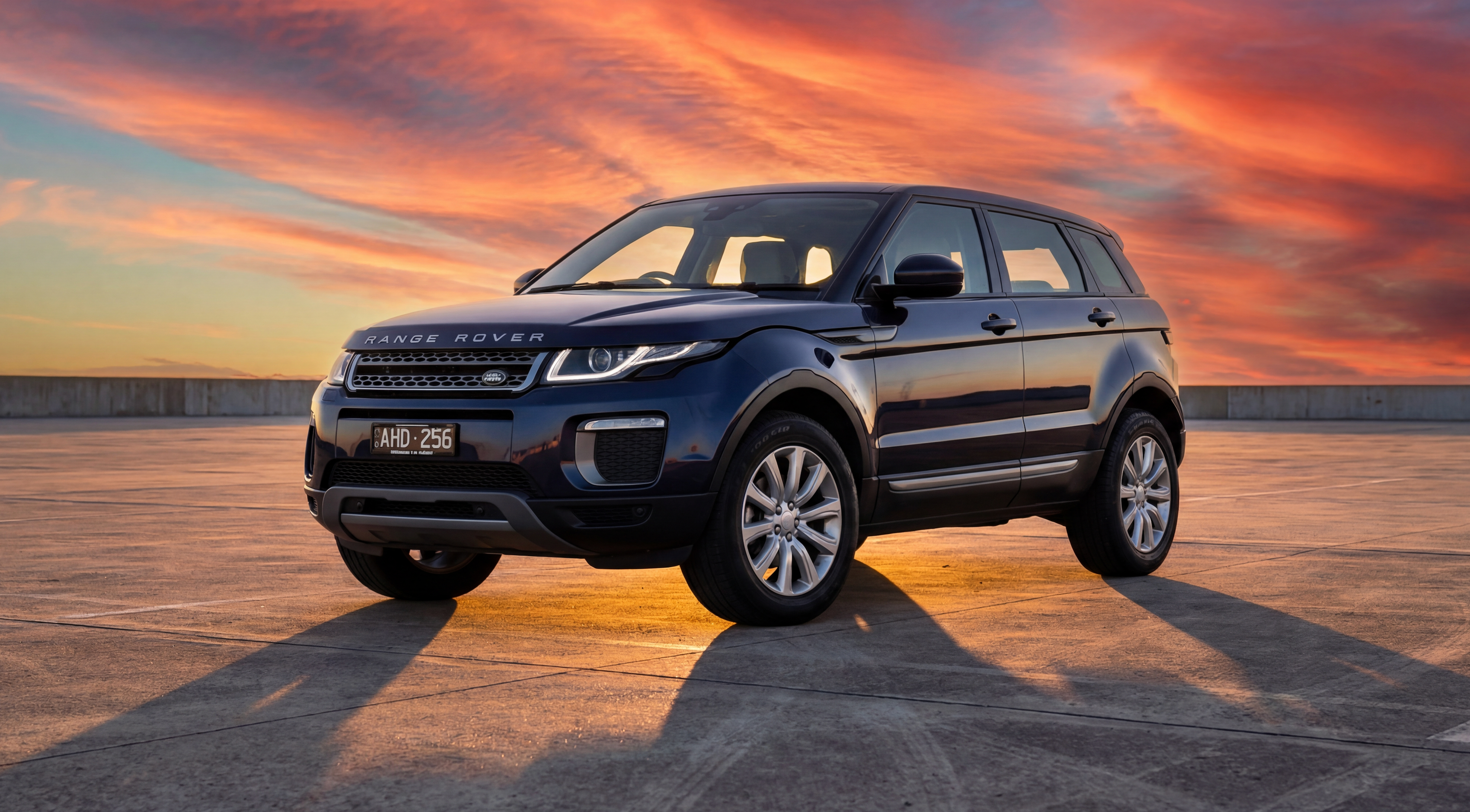 Land Rover RANGE ROVER EVOQUE 2017 — Options de location de voitures à Reservoir