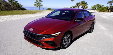 Hyundai Elantra 2025