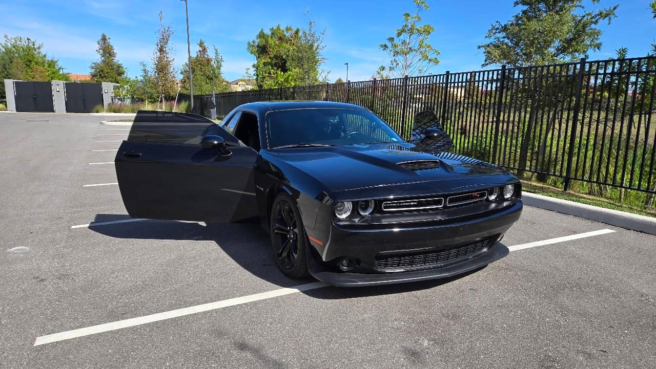 Dodge Challenger 2021 in 