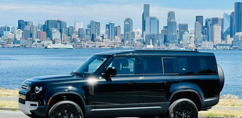 Land Rover Defender 2023