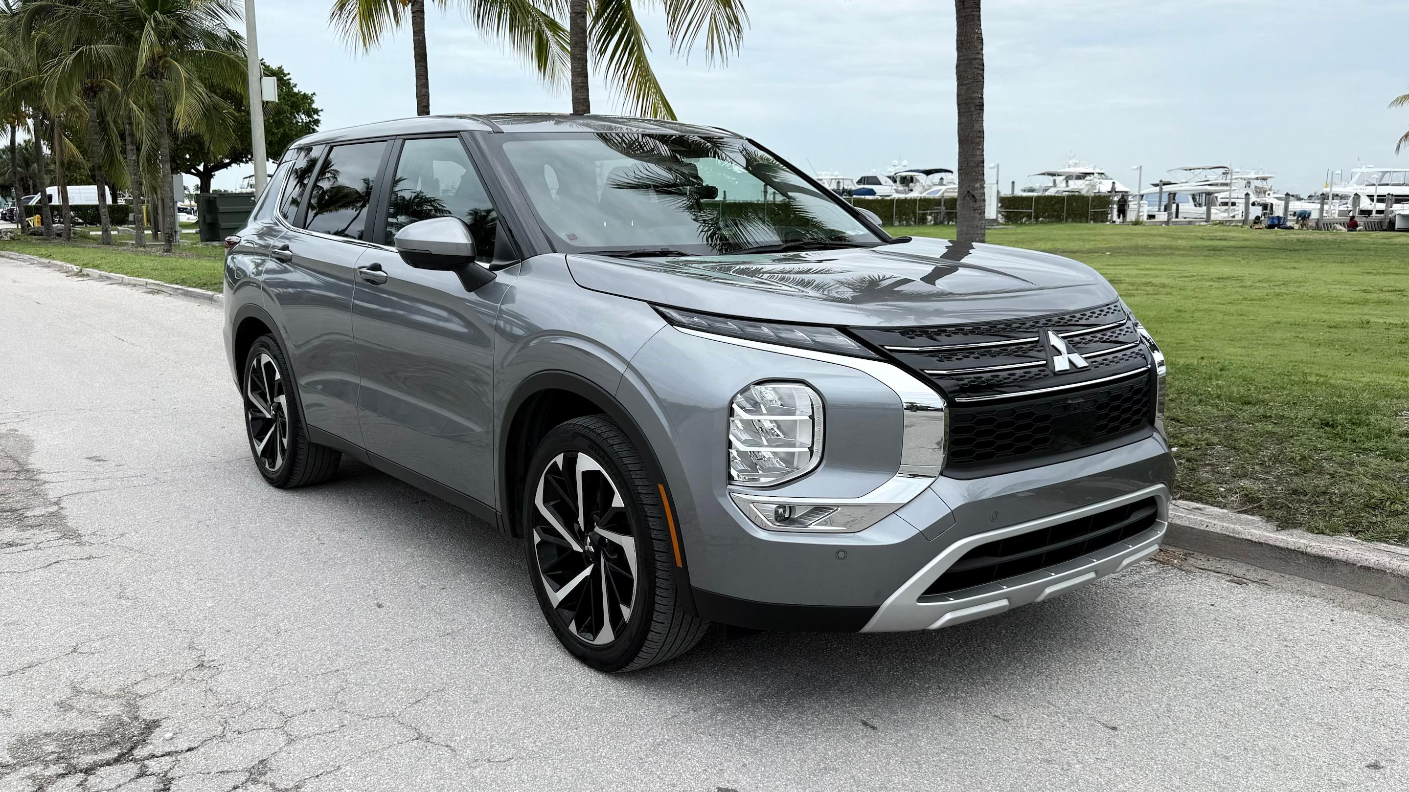 Mitsubishi Outlander 2024 in 