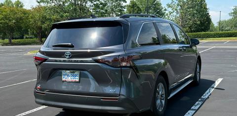 Toyota Sienna 2025