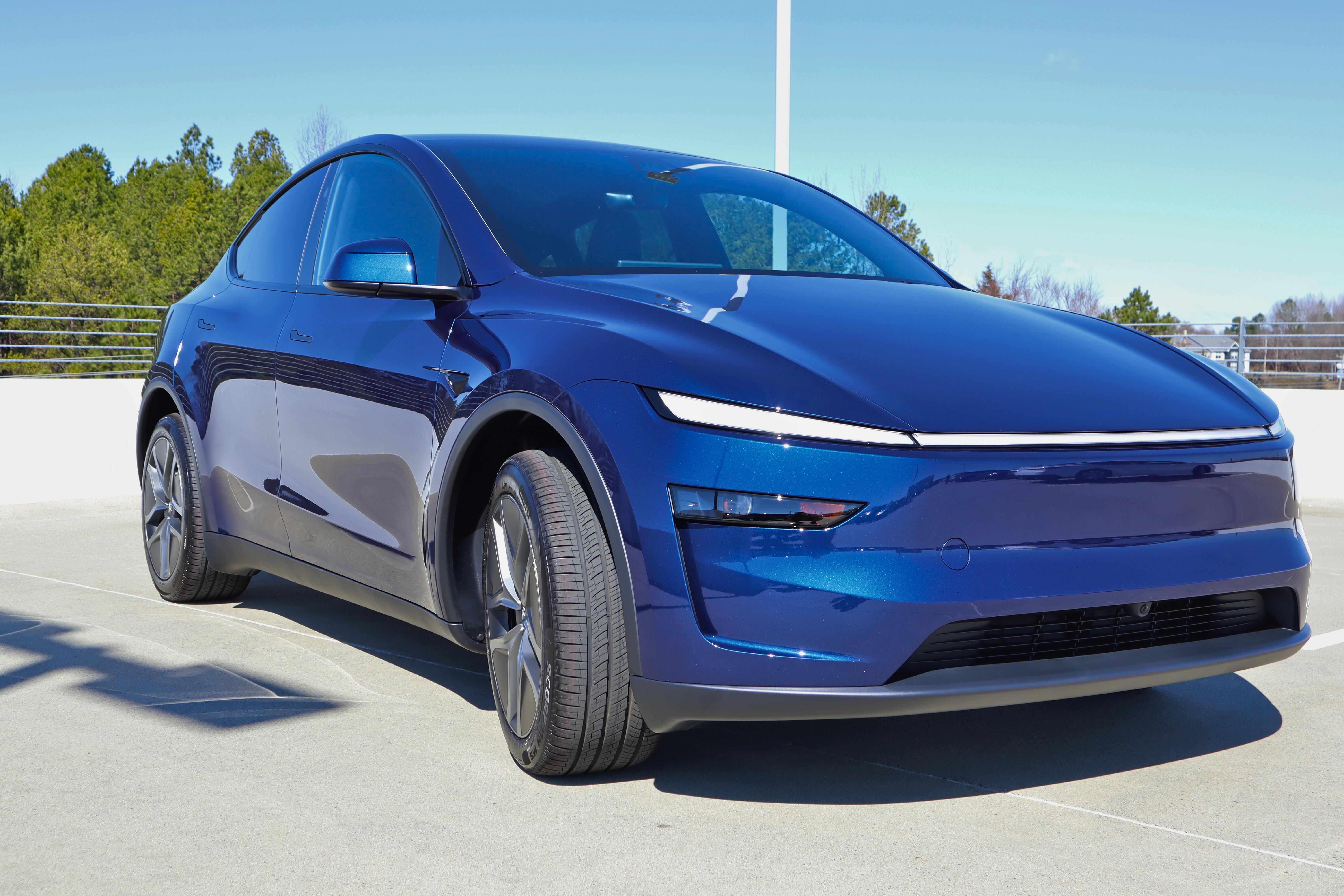 Tesla Model Y 2026 in Matthews, NC