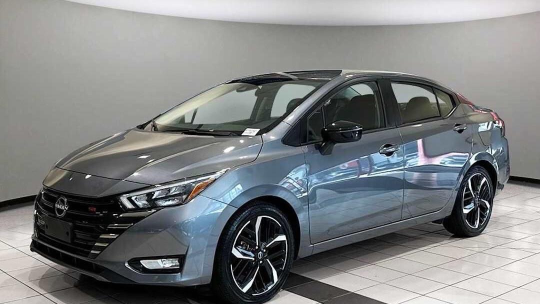 Nissan Versa 2023 à 