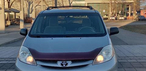 Toyota Sienna 2010