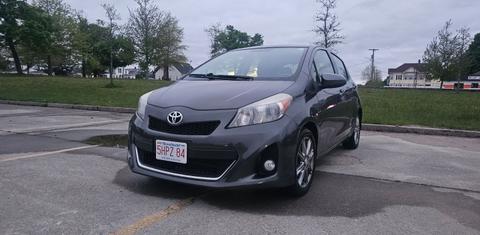 Toyota Yaris 2012