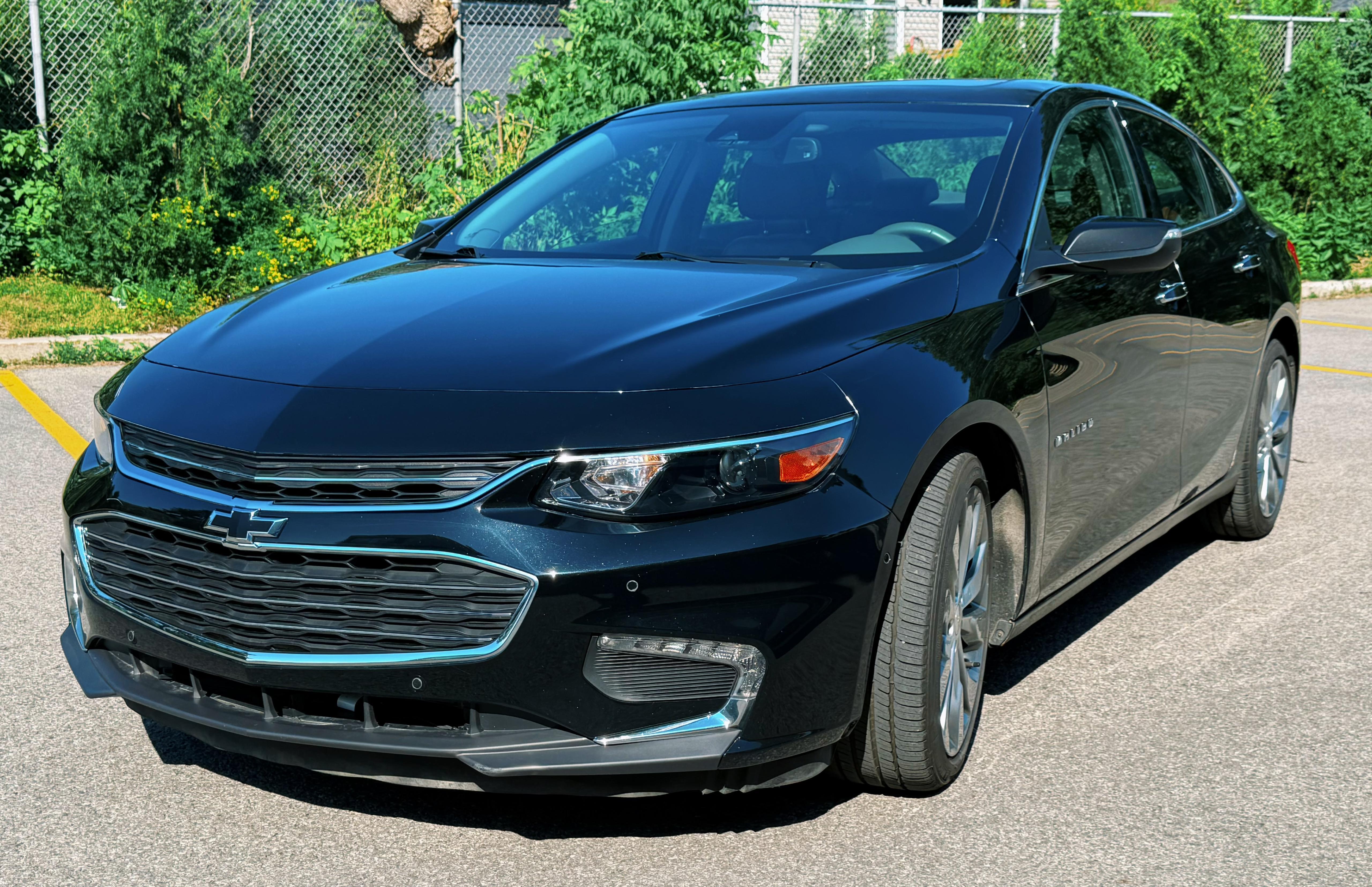 Chevrolet Malibu 2017 in Sainte-Marthe-sur-le-Lac, QC
