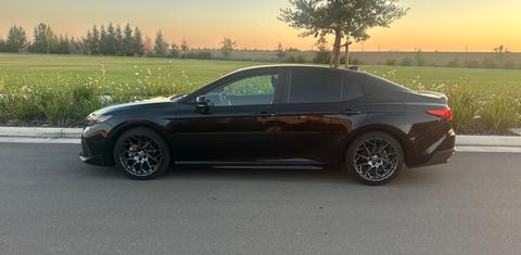 Toyota Camry Hybrid 2025