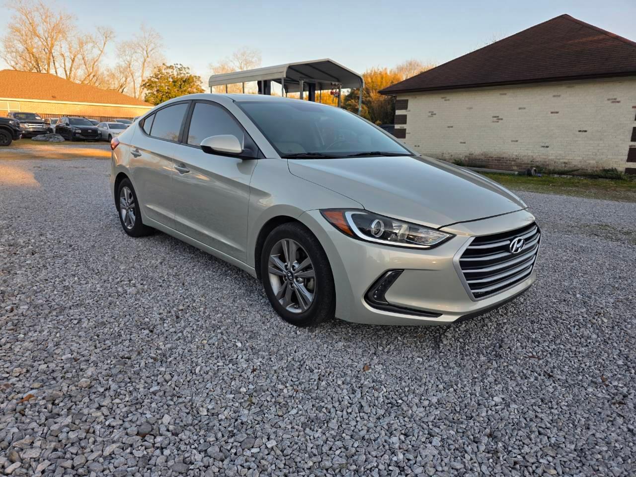 Hyundai Elantra 2017 in 